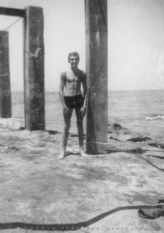 ORAN JEAN CLAUDE RAMON A LA PLAGE FILS GARA.JPG